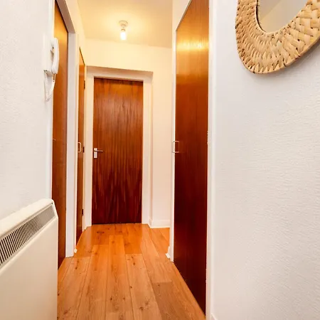 Morningside 2-bedroom - Ground Floor דירה *