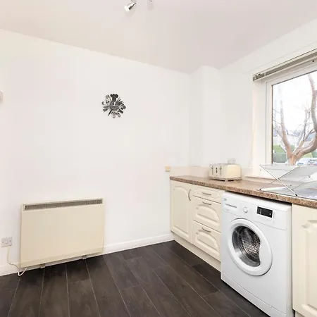 Daire Morningside 2-bedroom - Ground Floor Edinburgh