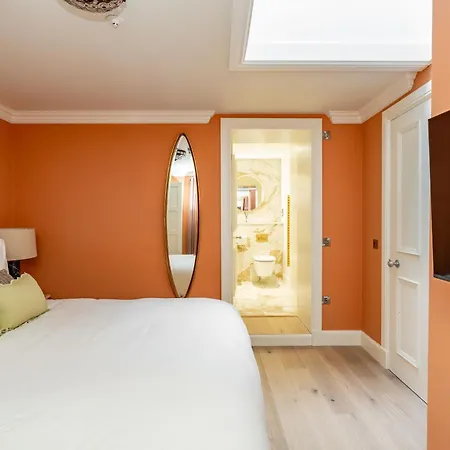 Апартаменты Dragon Luxury At Rutland Square Эдинбург