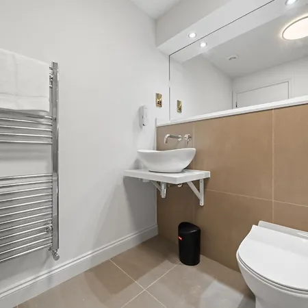 Pilrig Modern 2 Bedroom - アパート