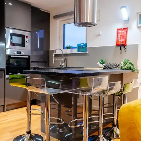 Albions Corner 5 Guests 5 Beds Free Parking *
