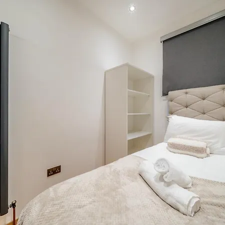 Milton's Place Sleeps 5, 10 Minutes Walk To Royal Mile *