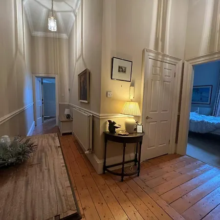 Regal 2bd Georgian Flat In The Heart Of