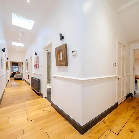 Percys Place Sleep 10, 15 Minute To Centre Free Parking * Edinburgh