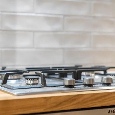 Pilrig Modern 2 Bedroom - *