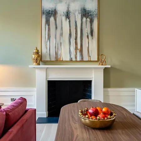 Dragon Luxury At Rutland Square * אדינבורו