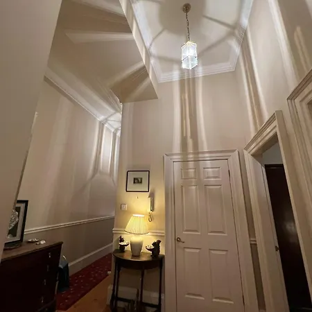Regal 2bd Georgian Flat In The Heart Of *