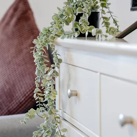 Elliot's Place Free Parking Sleep 4 Cosy