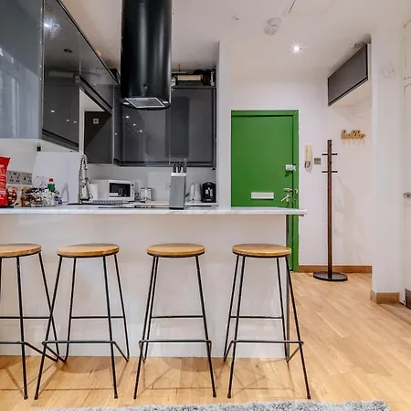 Milton's Place Sleeps 5, 10 Minutes Walk To Royal Mile * אדינבורו