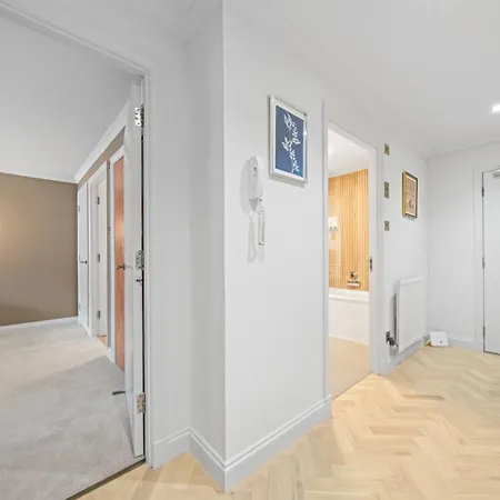 Pilrig Modern 2 Bedroom - エディンバラ