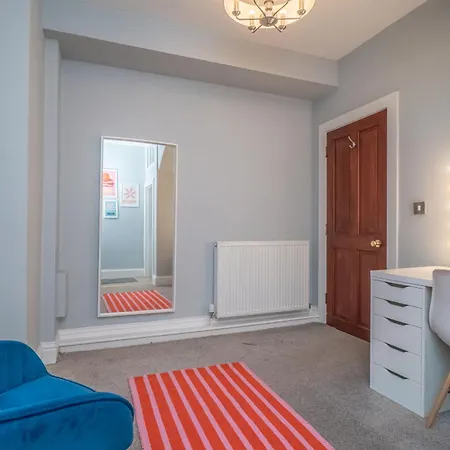 דירה Georgian Elegance With Patio Garden West End - Pass The Keys *