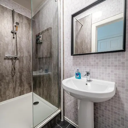 Percys Place Sleep 11, 15 Minute To Centre Free Parking אדינבורו