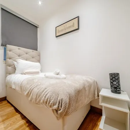 דירה Milton's Place Sleeps 5, 10 Minutes Walk To Royal Mile
