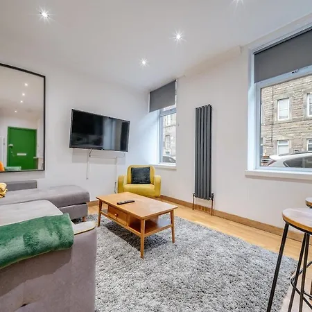 דירה Milton's Place Sleeps 5, 10 Minutes Walk To Royal Mile