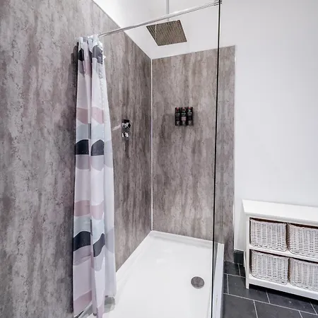 Percys Place Sleep 11, 15 Minute To Centre Free Parking * אדינבורו