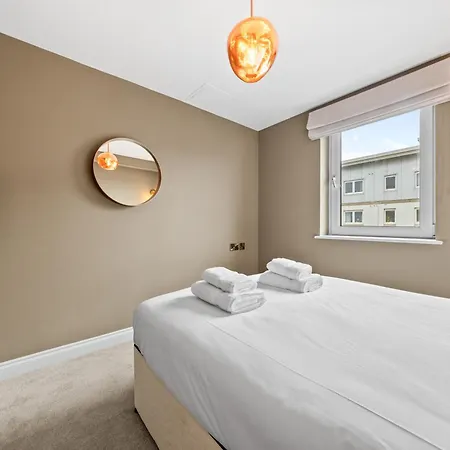 Pilrig Modern 2 Bedroom - *