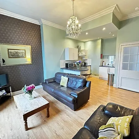 Bank St Royal Mile *