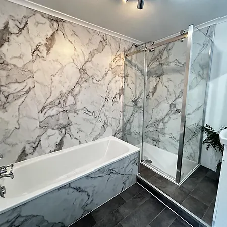 Bank St Royal Mile * Edinburgh