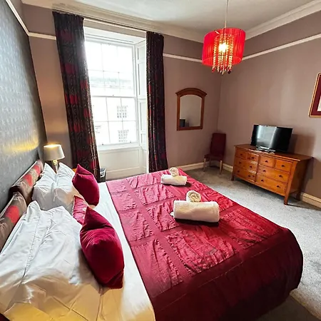 Bank St Royal Mile