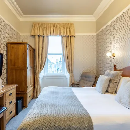 The Gifford Edinburgh