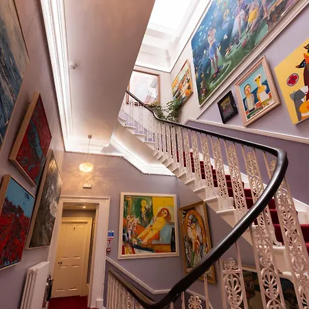 24 Royal Terrace Hotel