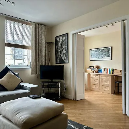 West Bow - Comfy 2 Bed On West Bow Overlooking Grassmarket