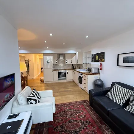 3 Royal Mile Flat Near Castle Апартаменты Эдинбург