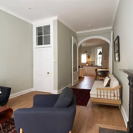 High Street - Modern Scandi Design In The Heart Of The Old Town! Edimburgo