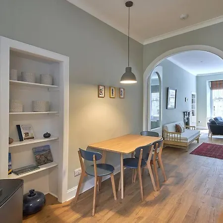 Appartement High Street - Modern Scandi Design In The Heart Of The Old Town! *