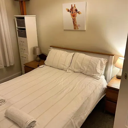 Lovely Sunny 2 Bed Coast