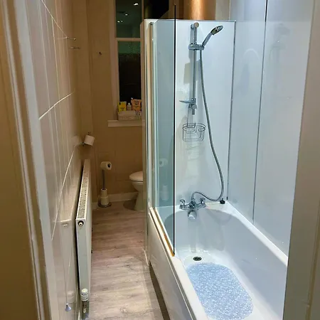 Lovely Sunny 2 Bed Coast Appartement *