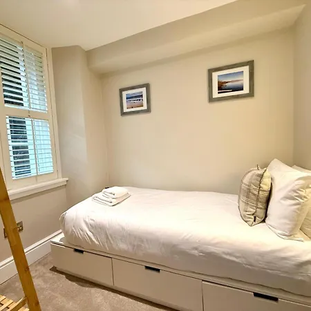 Modern 3 Bedroom Apartment, West End 公寓 爱丁堡