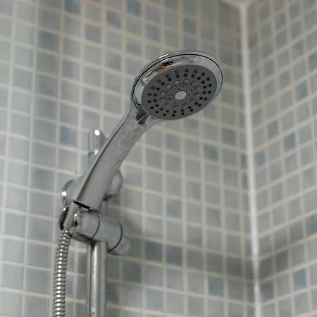 Annandale 2 Bedroom - דירה *