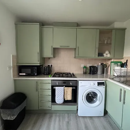 15 Mins To Princes Street Spacious Lakeside With Free Parking