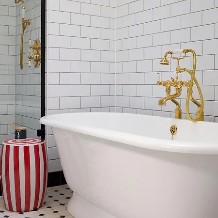 The Hoxton, 4*