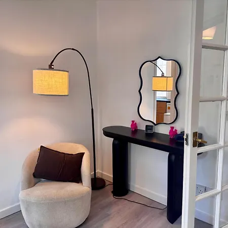 Nicolson Street Two Bedrooms