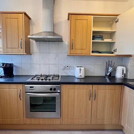 Nicolson Street Two Bedrooms 아파트 *