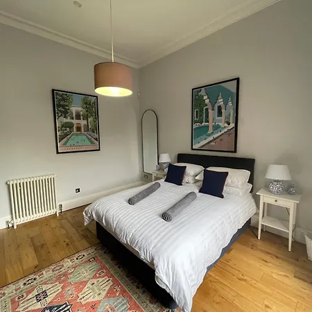 Victorian With Car Parking In Driveway, Murrayfield إدنبرة