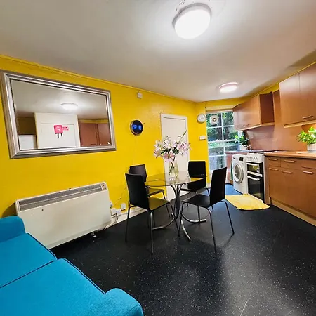 Apartman Entire Flat In Edinburgh, Center Edinburgh