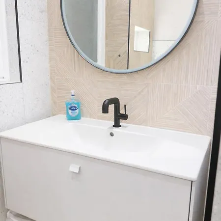 Luxury Victorian 5 Bedroom By Lady Road Appartement
