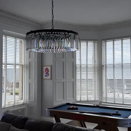 Luxury Victorian 5 Bedroom By Lady Road Edynburg