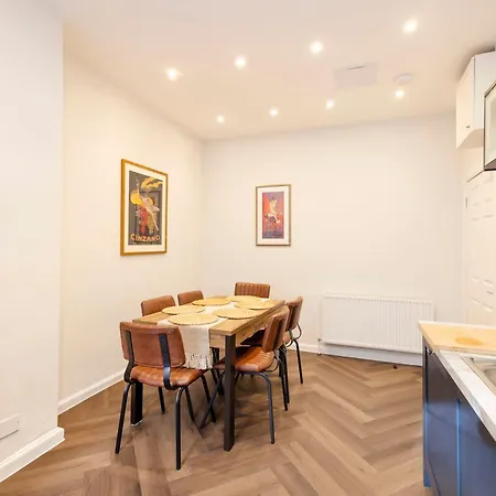 Joivy Family Flat Near Leith *