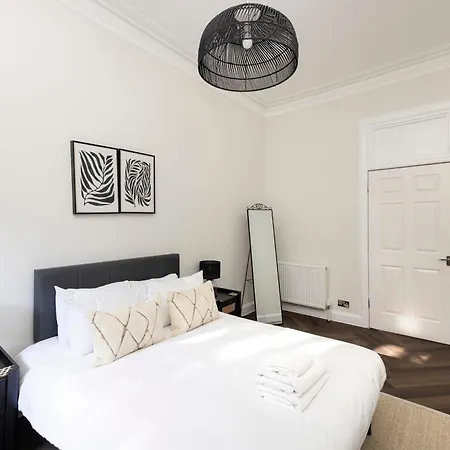 Joivy Family Flat Near Leith Apartmán