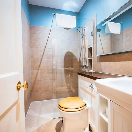 Large 3-bed Walk To Waverley *