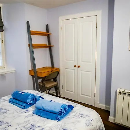 Lovely 2 Bedroom B-listed Converted Whisky Bond Apartment