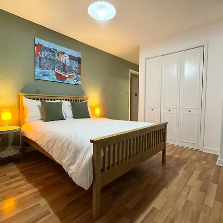 Sunny Spacious Retreat Near Royal Mile With Free Parking And Lift * Эдинбург