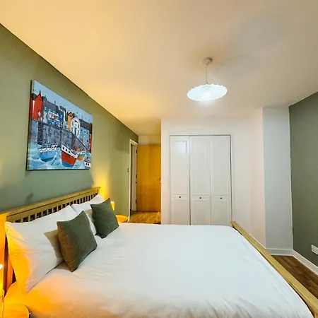 Sunny Spacious Retreat Near Royal Mile With Free Parking And Lift Эдинбург