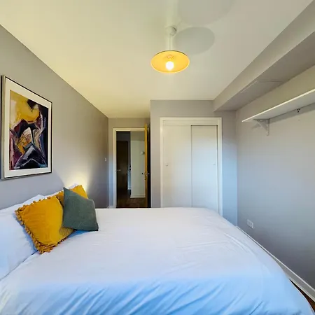 Spacious Home Near Royal Mile With Free Parking, Lift And Sunny Balcony Διαμέρισμα Εδιμβούργο