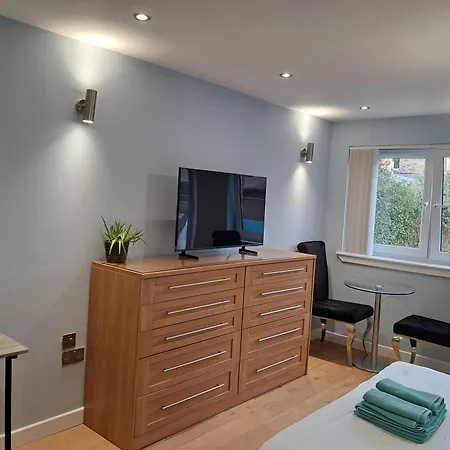 The Retreat Edinburgh, 2-minute Walk To Bus Stop Privatunterkunft