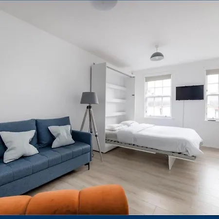 Castle G2 Apartment *